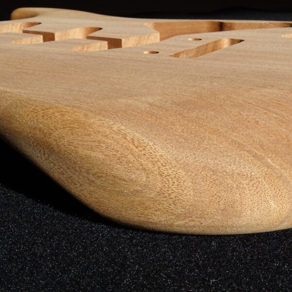 AC Strat Style Sipo Body - C000164 - Image 7