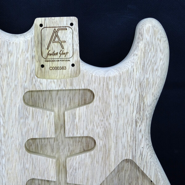 AC Strat Style Korina/White Limba Body - C000383 - B-Stock - Image 4