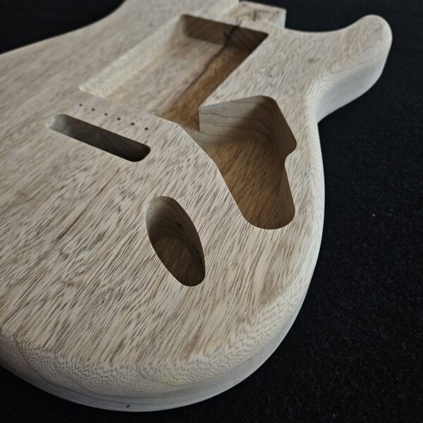 AC Strat Style Korina/White Limba Body - C000338 - B-Stock - Image 5