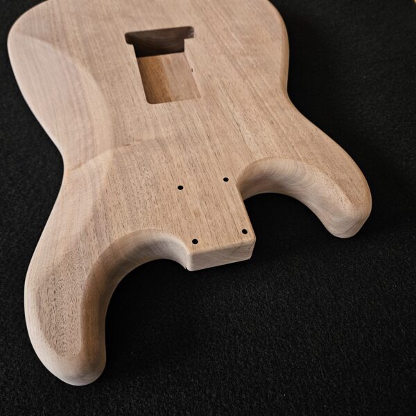 AC Strat Style American Walnut Body - C000397 - Image 9